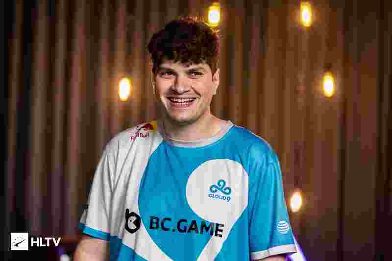 场比赛中亮 场比赛中亮